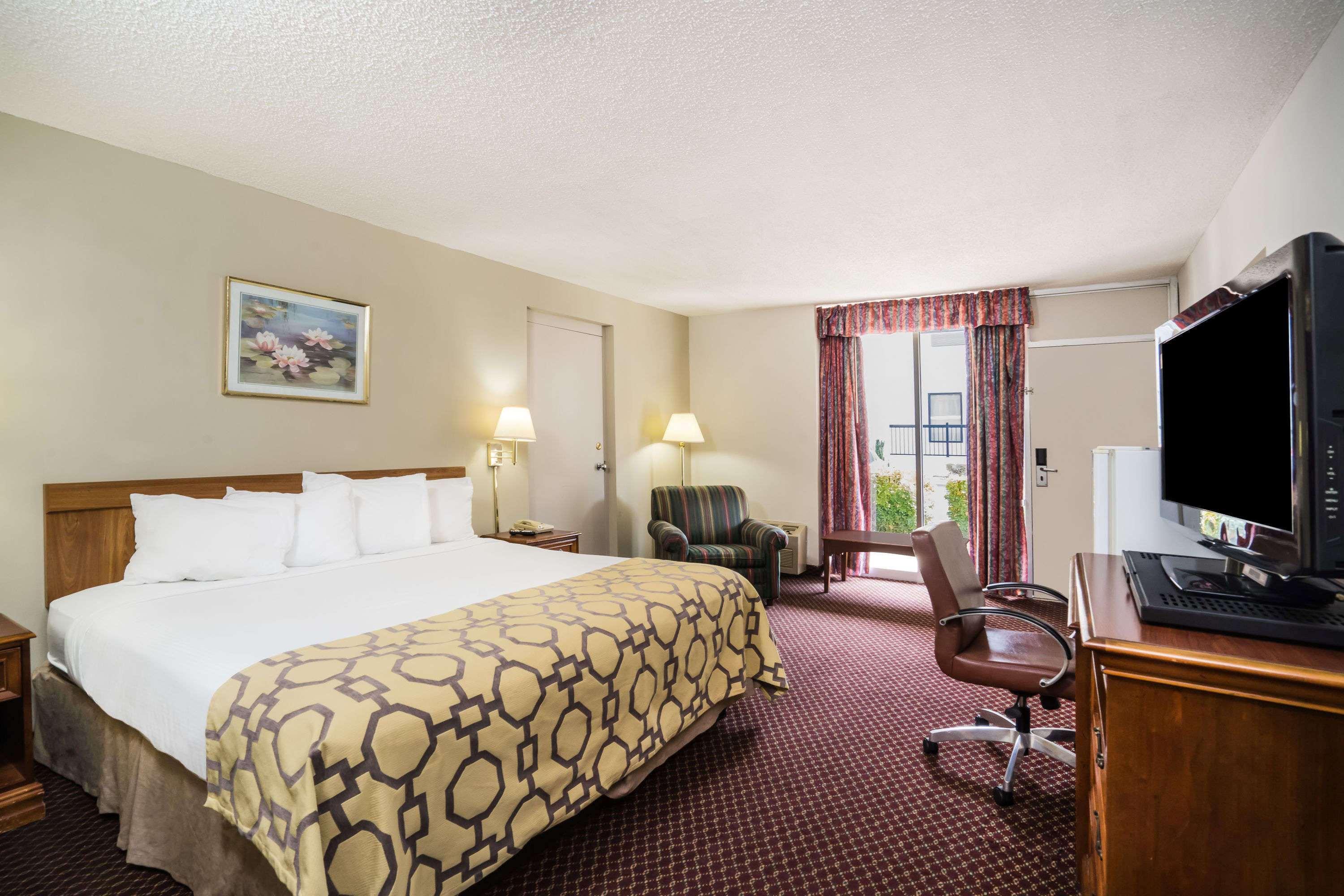 Baymont By Wyndham Johnson City Esterno foto