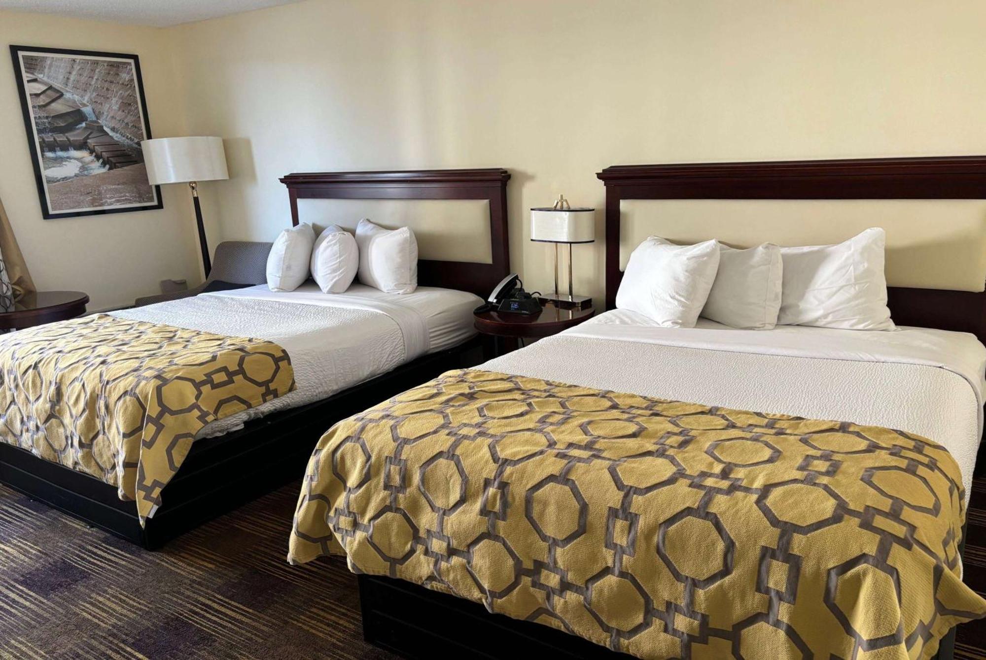 Baymont By Wyndham Johnson City Esterno foto